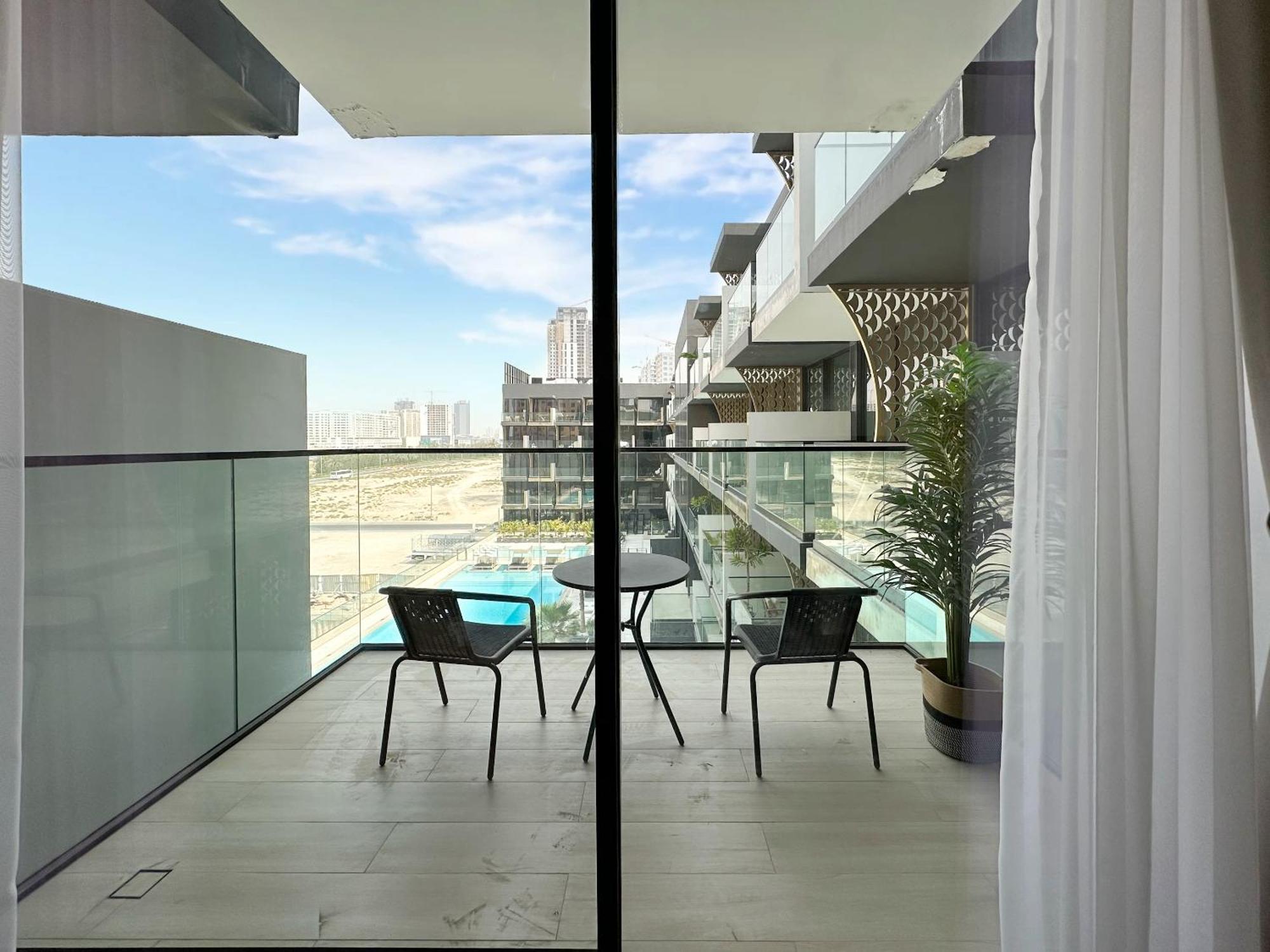 Trophy - Stardust Sanctum W Pool View In Heart Of Jvc Dubai