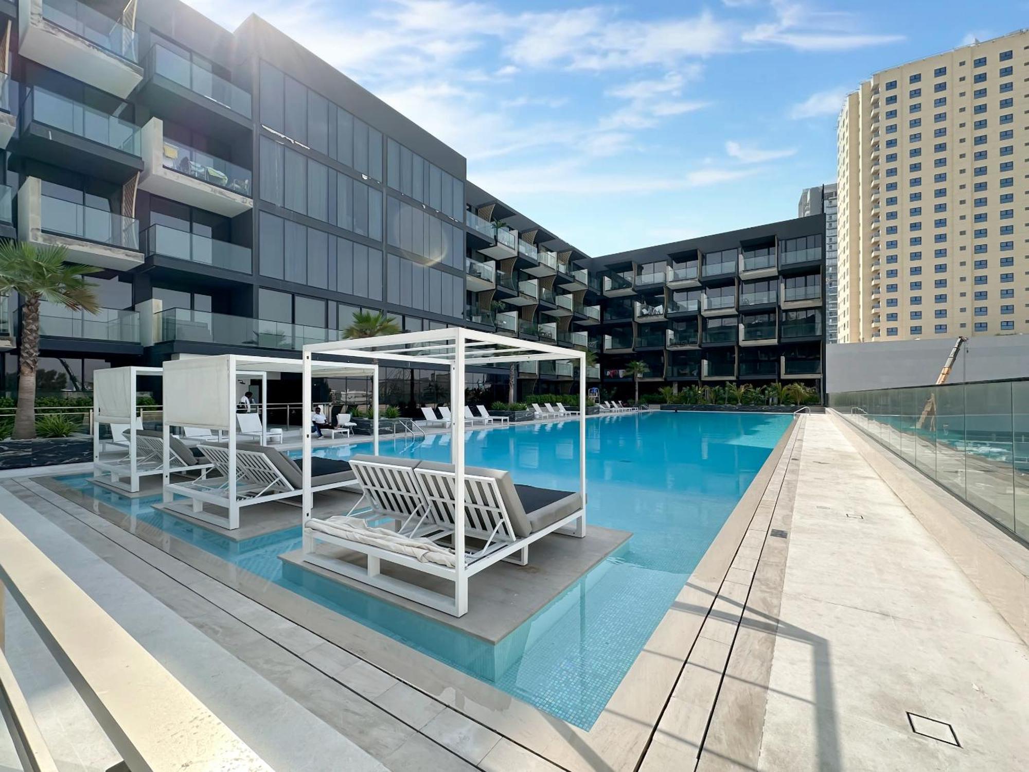 Apartment Trophy - Stardust Sanctum W Pool View In Heart Of Jvc Dubai
