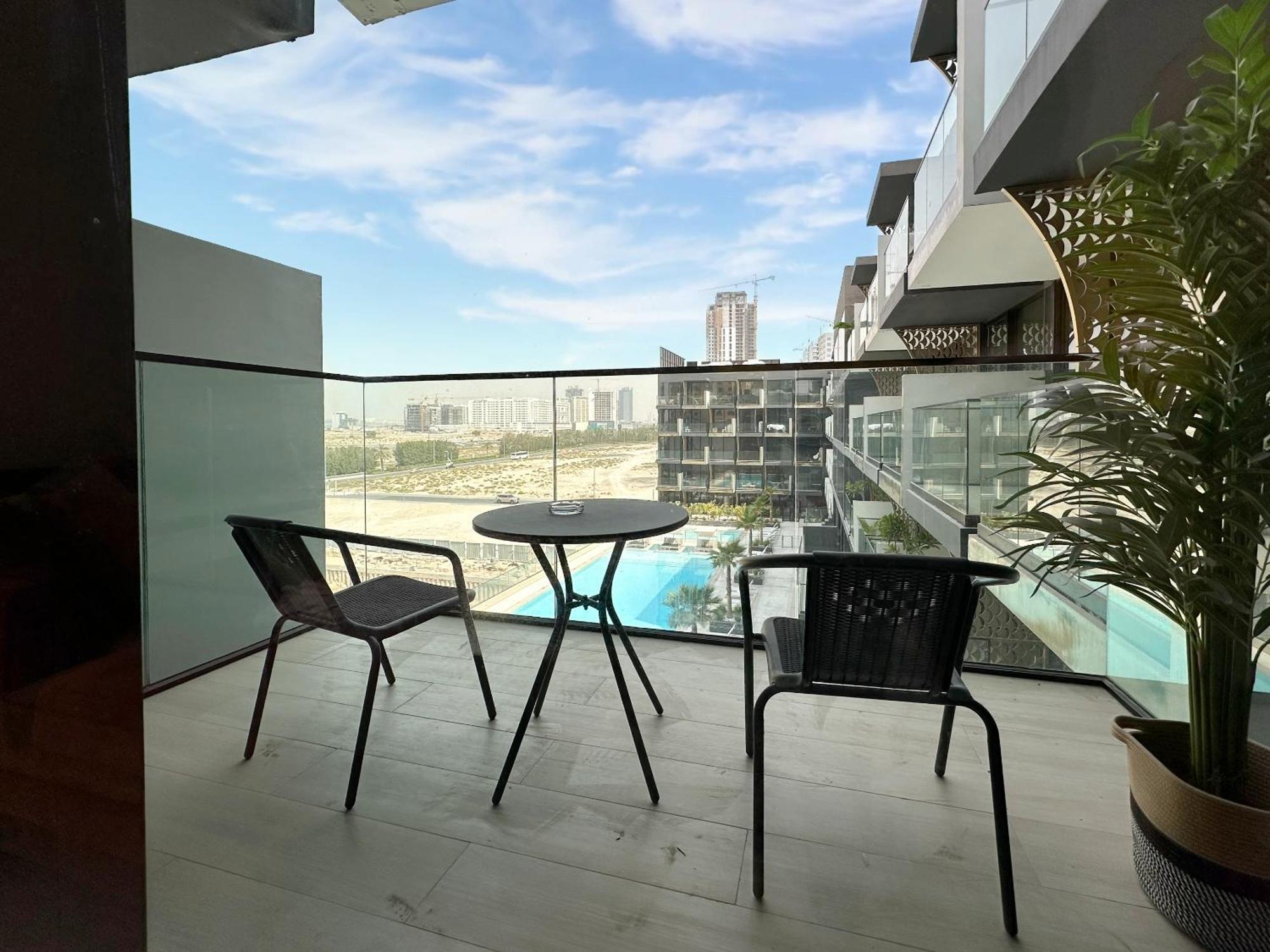 Trophy - Stardust Sanctum W Pool View In Heart Of Jvc Dubai